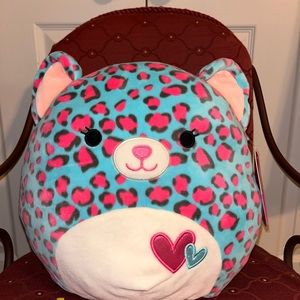 NWT Chelsea the Cheetah Squishmallow 11” Valentine’s Day Edition